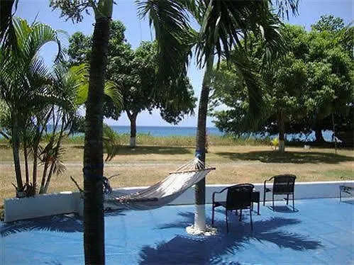 By The Sea Vacation Home And Villa Port Antonio 3*,
